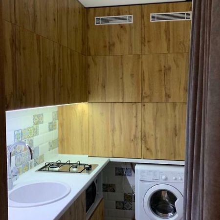 Пр Поля 110 Апартаменты Dnipro Exterior photo
