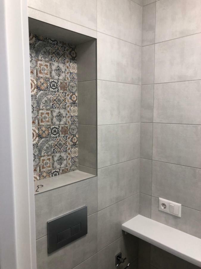 Пр Поля 110 Апартаменты Dnipro Exterior photo